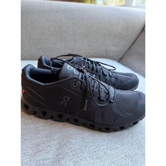 On Women's Cloud X Running Shoe Black Sz 10 Lightweight - Picture 2 of 10